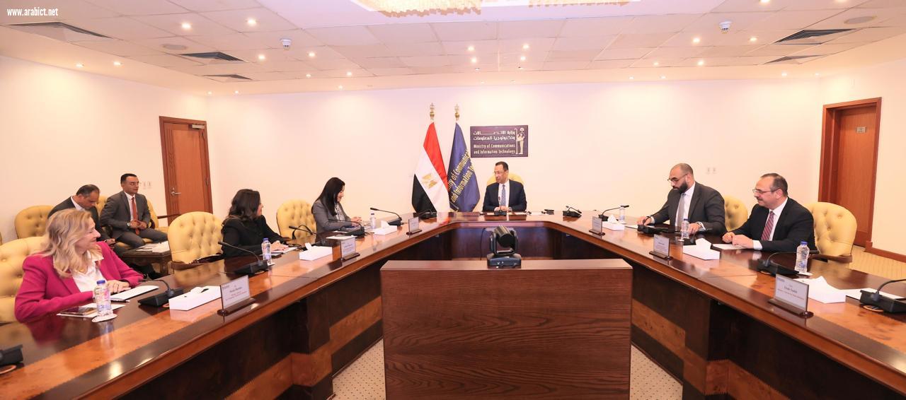 وزير الاتصالات يبحث مع ممثل برنامج الأمم المتحدة الإنمائي تعزيز الشراكة في مجالات التحول الرقمي والذكاء الاصطناعي 