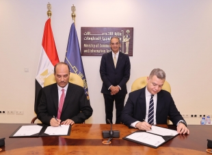 وزير الاتصالات  يشهد توقيع اتفاقية تعاون بين 