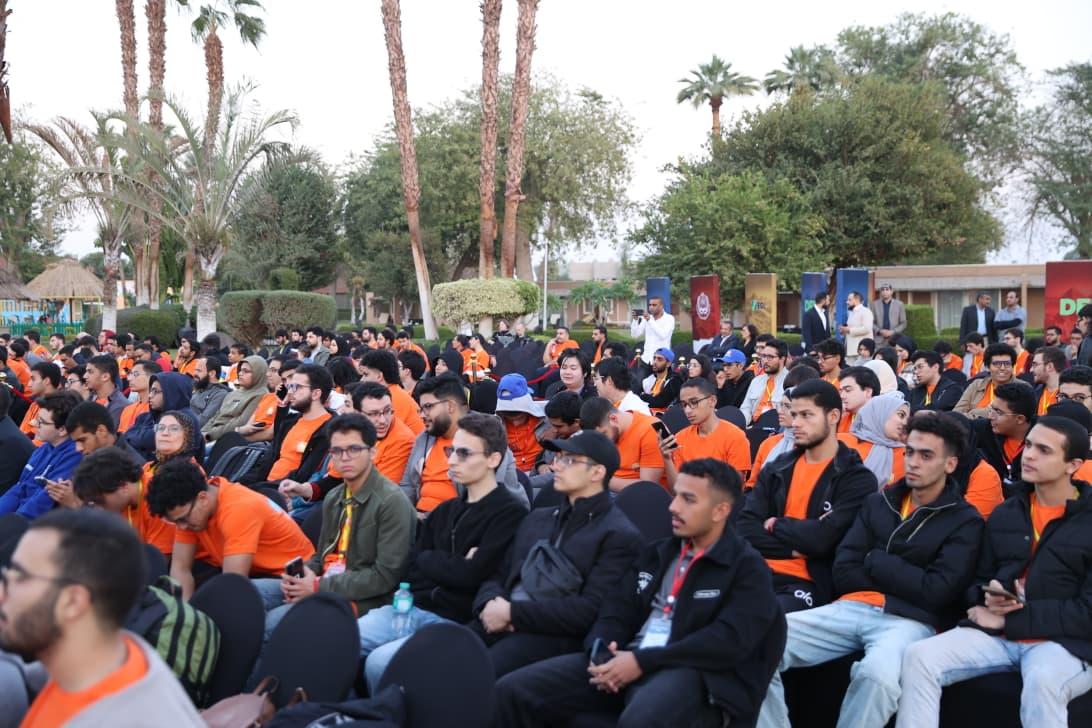   الدكتور عمرو طلعت: جوهر النجاح فى قطاع الإتصالات  هو تطويع التكنولوجيا لإحداث أثر إيجابى فى المجتمع