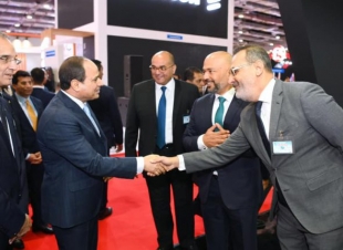 السيسى يفتتح معرض cairo ict 2019 ويستمع لعدد من الوزراء عن الاستخدامات التكنولوجية فى التحول الرقمى والشمول المالى