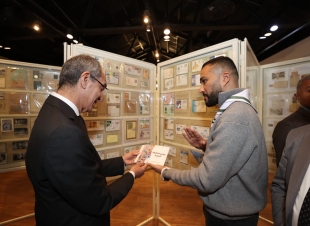 احتفالًا بيوم البريد وزير الاتصالات يتفقد أجنحة معرض الرواد السنوى لهواة جمع الطوابع